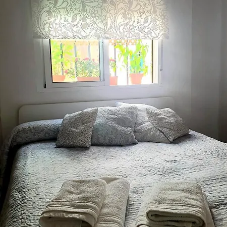 Apto. Planta Baja Y Cochera Barrio San Basilio Appartement *